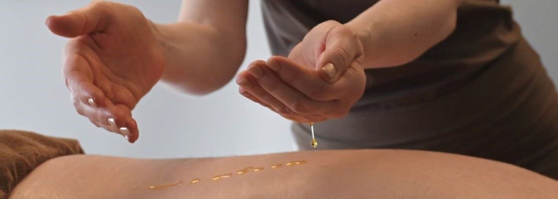 Sfeerbeeld massage met olie